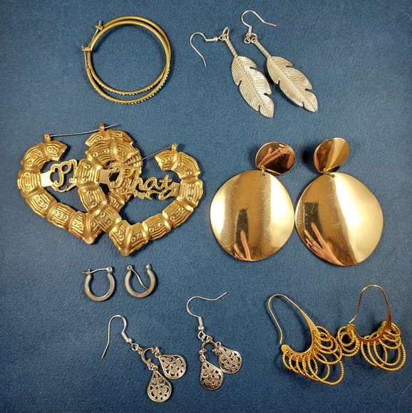 Earring Lot 7 Pairs Pierced Ears - Picture 1 of 2